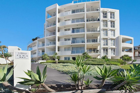 Ocean Views, Sundrift, Unit 18 - Accommodation Bookings 0