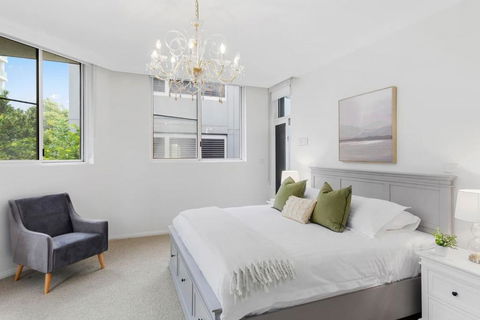 Ocean Vista Escape - A Lofty Beachfront Penthouse - Accommodation Bookings 3