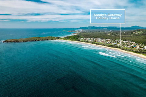 Oceanfront Sandy Beach Couples Getaway - Accommodation Bookings 0