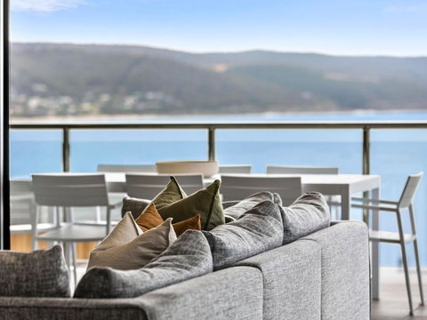 Oceania 6 - Accommodation Bookings 2