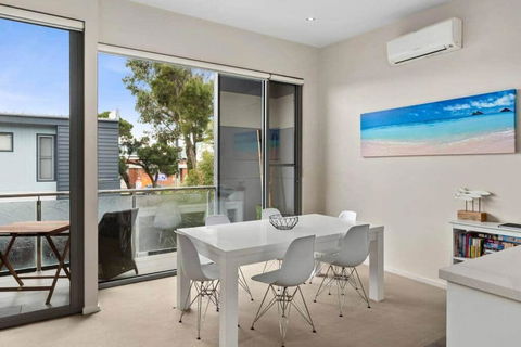 OG- By The Sea, 400m To Beach - Accommodation Bookings 3