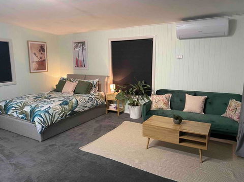 On Track Getaway - Accommodation Bookings 1