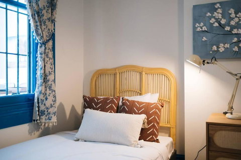 OnceUp A BlueMoon Terrace Nr CBD - Accommodation Bookings 3