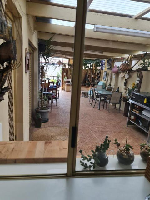 Open Plan Large Home - Accommodation Bookings 2
