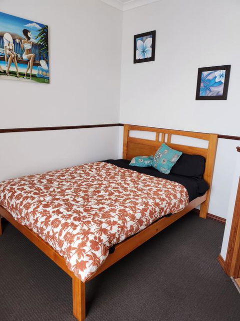 Open Plan Large Home - Accommodation Bookings 1
