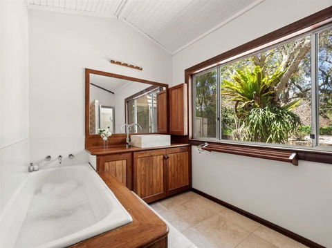 Orchard Homestead Countryside Retreat - Accommodation Bookings 3