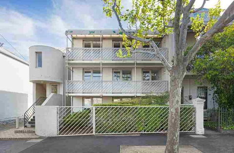 Ozi Village Cardigan - Accommodation Bookings 3