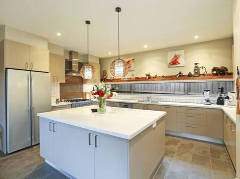 Ozone Beach House - The House That Has It ALL!!! - Accommodation Bookings 1