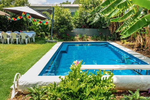 OXLEY Mineral Pool & Private Home SuburbanSTAY - Accommodation Bookings 2