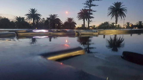 One Bedroom CBD Unit, Walk To Beaches & Cafes - Accommodation Bookings 0