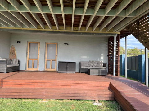 One Bedroom CBD Unit, Walk To Beaches & Cafes - Accommodation Bookings 2