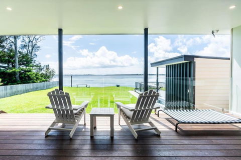 On The Corso - Sun-soaked Serenity With Lake Access - Accommodation Bookings 0