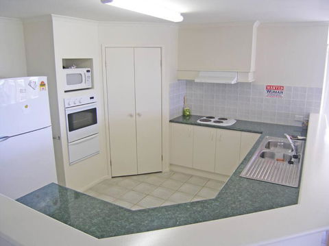 ORSO1O - Water View House - Accommodation Bookings 2