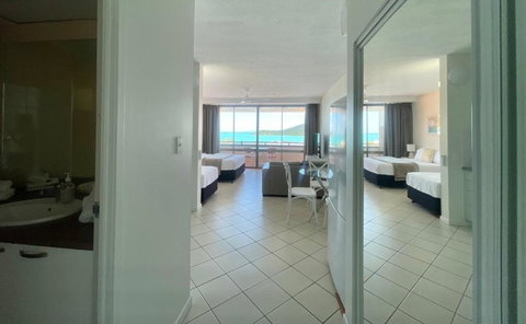 Ocean View Pools And WIFI - Accommodation Bookings 3