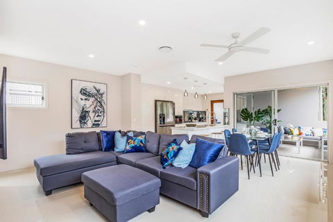 Park Avenue Luxe Townhouse Brand New Sleeps 9 - Accommodation Bookings 1