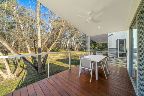 Painters Island Holiday Park - Accommodation Bookings 1