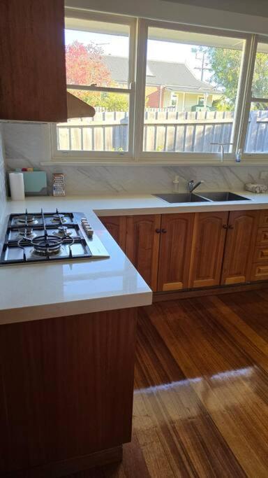 Pakenham Villa - Accommodation Bookings 3