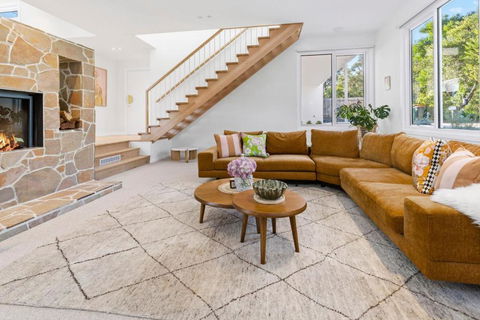 Palm Springs Hideaway - Accommodation Bookings 2
