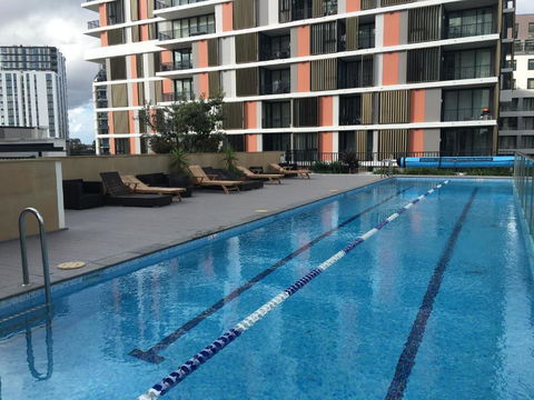 Panoramic Views In Luxurious Brand New Apartment - Accommodation Bookings 1