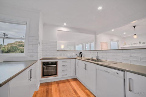 Panoramic Views On Walter - Accommodation Bookings 1
