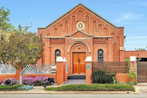 Parish Court - A Unique Contemporary Conversion - Accommodation Bookings 1