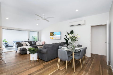 Park Avenue Terrace House Sleeps 9 - Accommodation Bookings 2