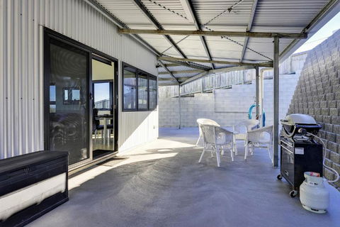 Park Beach Retreat - Accommodation Bookings 1