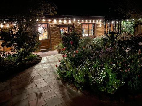 Patricias Garden Studio - Accommodation Bookings 3