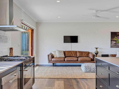 Pauls Farmhouse - Accommodation Bookings 2