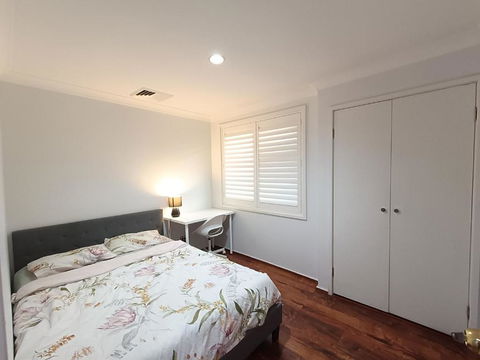 Peaceful Room In Modern Baulkham Hills Home - BH3 - Accommodation Bookings 0