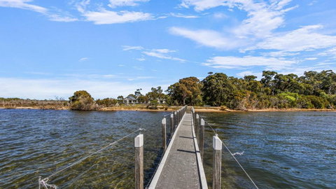 Peninsula At Metung - Access By Boat Only - Accommodation Bookings 1