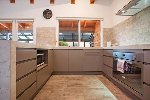 Port Central No 3 - Accommodation Bookings 3