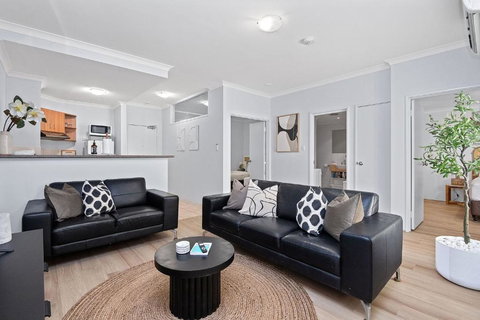 Play & Stay On Hay - Sleeps 2 Or 4 - Accommodation Bookings 0