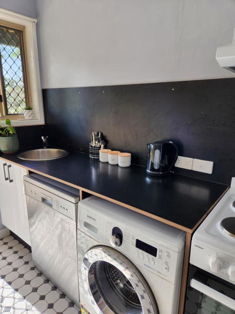 Poinciana Room - Accommodation Bookings 3