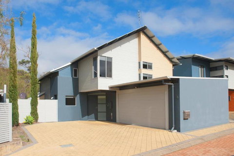 PEPPY TREE HOUSE - Accommodation Bookings 0