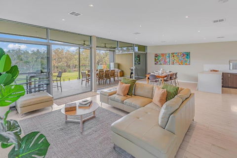 Perricoota Waters - Echuca Holiday Homes - Accommodation Bookings 3