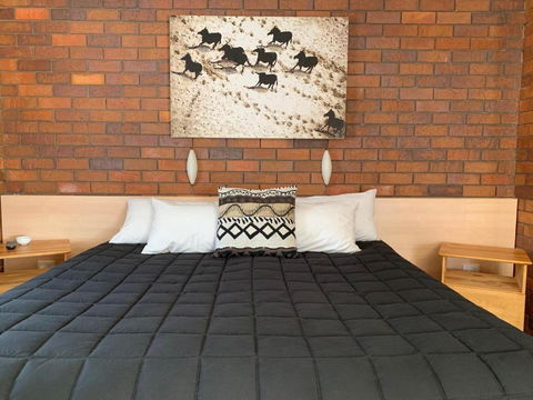 Peter Allen Motor Inn - Accommodation Bookings 2