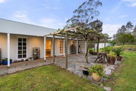 Piambong House - Accommodation Bookings 1