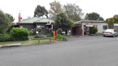 Pinewood Caravan Park - Accommodation Bookings 2