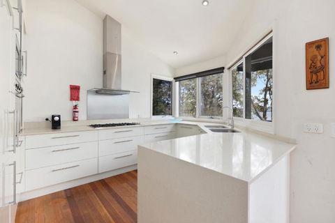 Pittwater Vistas - 5 Minutes To Palm Beach - Accommodation Bookings 3