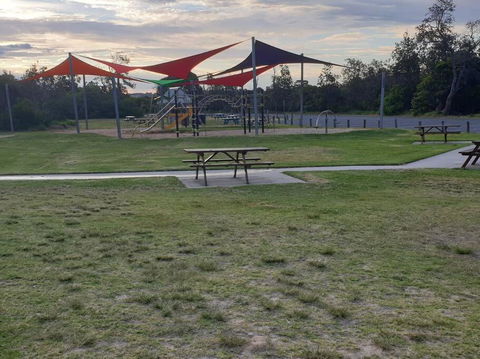 Play@Lakes - Accommodation Bookings 3