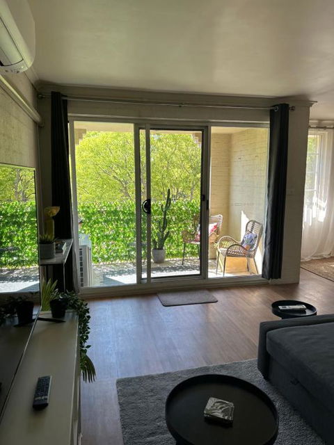 Plush 2 Bedroom Apartment Kingston - Accommodation Bookings 2