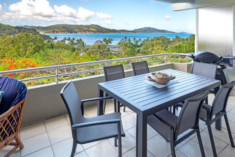 Poinciana 109 & Buggy Hamilton Island - Accommodation Bookings 3