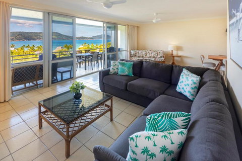 Poinciana 109 & Buggy Hamilton Island - Accommodation Bookings 0