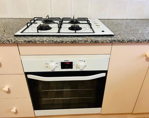 Poplar House - Accommodation Bookings 3