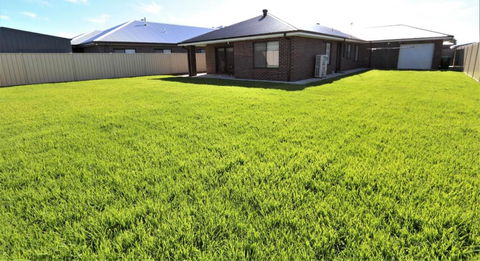 Popular Luxury Villa Kialla Shepparton - Accommodation Bookings 1