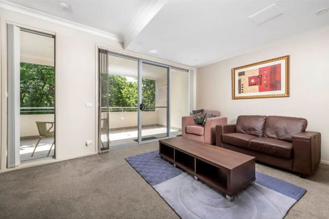 Quiet Apartment In Braddon ACT - Accommodation Bookings 2