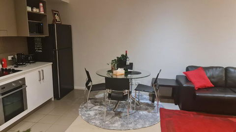 Qure Restaurant And Apartments Canberra Bruce - Accommodation Bookings 3