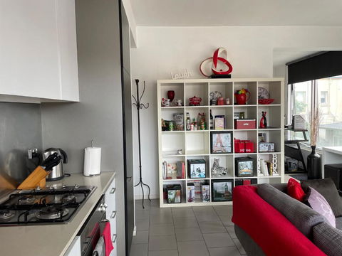 Radiance - Chic Fitzroy Street Apartment - Accommodation Bookings 3