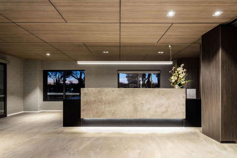Quality Hotel Lakeside - Accommodation Bookings 3